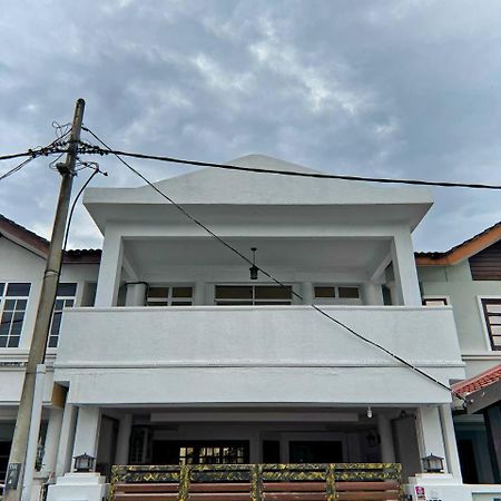 Ibai Golf Home Resort Homestay Kuala Terengganu Luaran gambar
